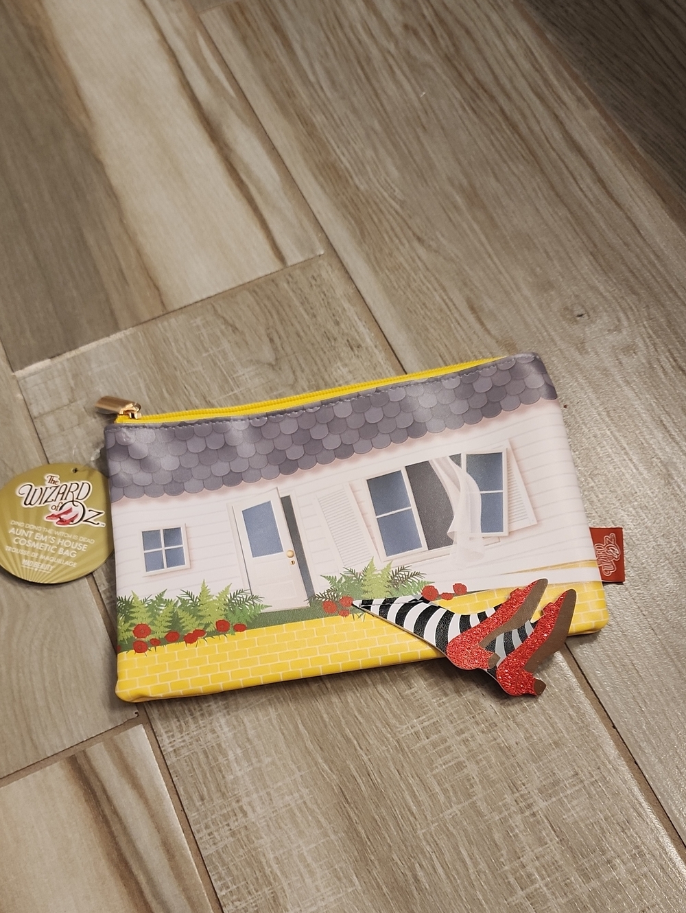 NWT The Wizard Of Oz Cosmetic Bag By Mad Beauty